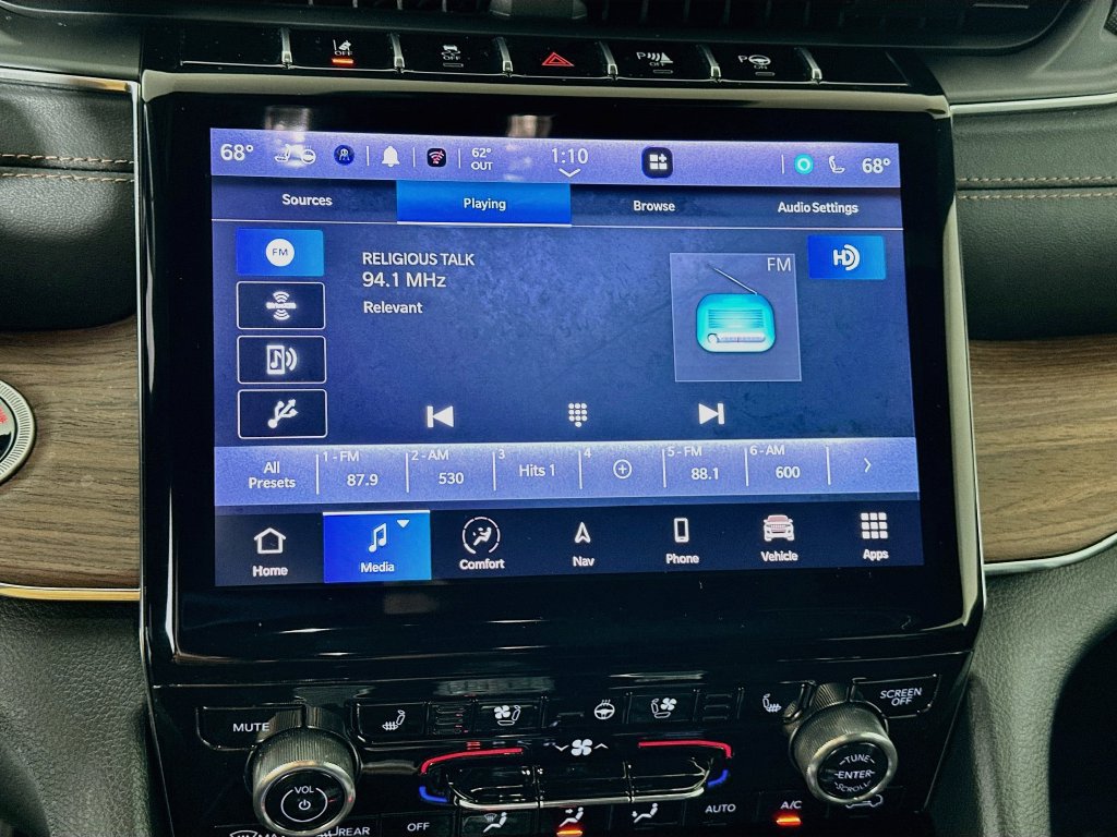 Certified 2023 Jeep Grand Cherokee L Summit w/ High Altitude Package AWD/4WD image 25