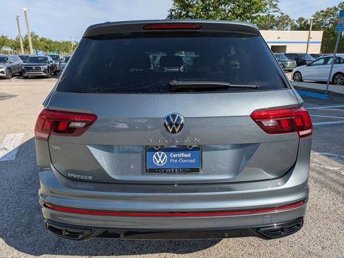 Certified 2024 Volkswagen Tiguan SE R-Line image 5