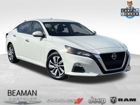 Used 2022 Nissan Altima 2.5 S image 1
