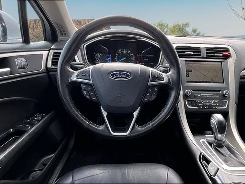 Used 2016 Ford Fusion SE w/ Equipment Group 202A FWD image 5