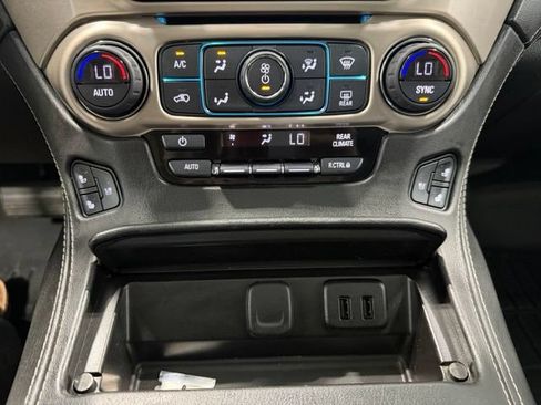 Used 2017 GMC Yukon Denali w/ Open Road Package AWD/4WD image 18
