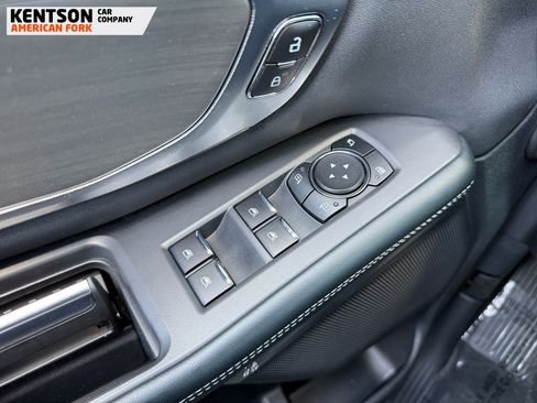 Used 2025 Ford Expedition Max Platinum AWD/4WD image 22