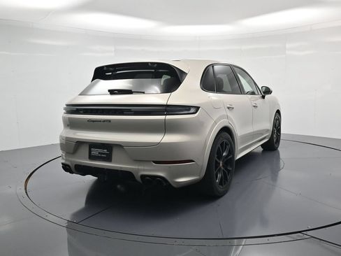Used 2026 Porsche Cayenne GTS AWD/4WD image 43