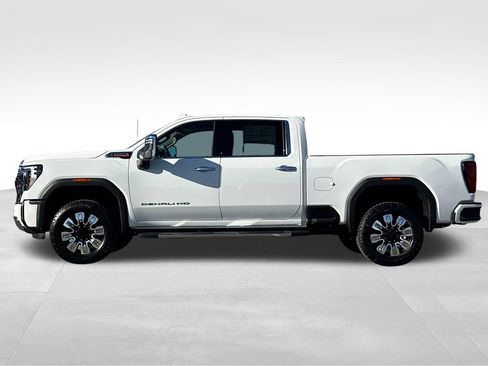 New 2026 GMC Sierra 2500 Denali w/ Denali Reserve Package image 2