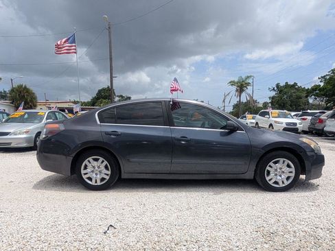 Used 2007 Nissan Altima 2.5 S w/ Convenience Plus Pkg image 4