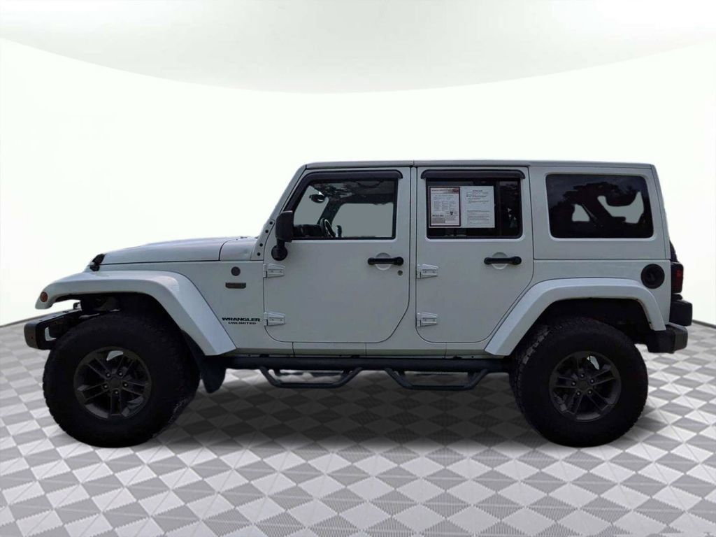 Used 2017 Jeep Wrangler Unlimited Sahara AWD/4WD image 6