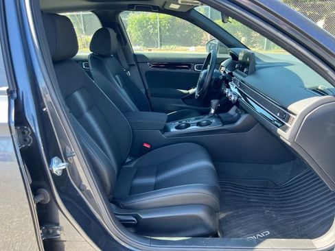 Used 2025 Honda Civic Sport image 13