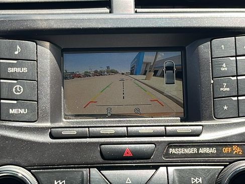 Used 2017 Ford Explorer XLT FWD image 22