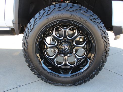 Used 2026 Chevrolet Silverado 3500 High Country w/ High Country Premium Package image 53