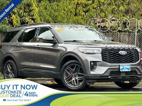 Used 2025 Ford Explorer ST-Line w/ ST-Line Street Pack image 1