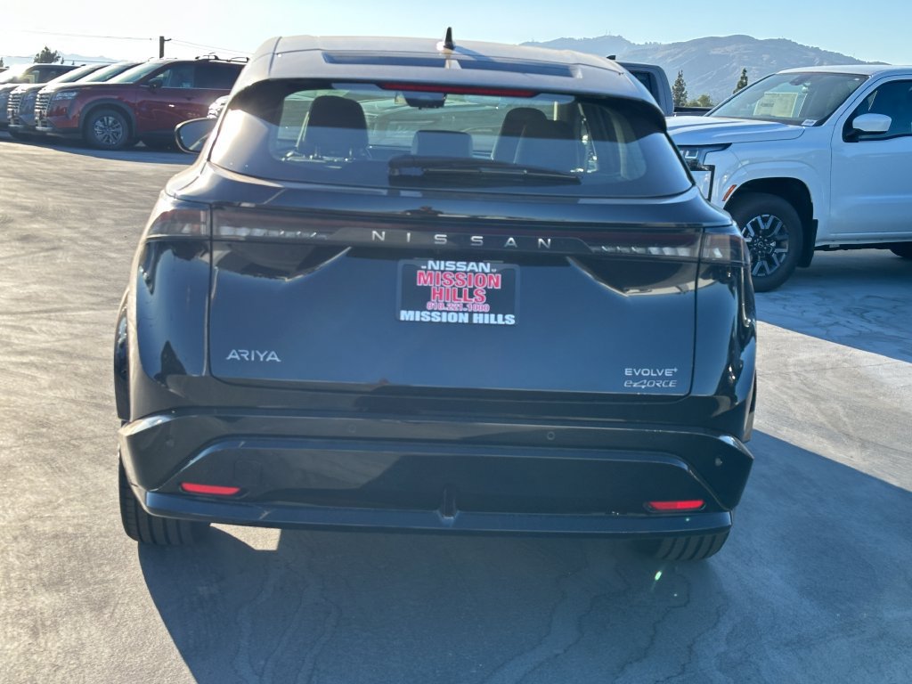 Used 2024 Nissan Ariya AWD image 6