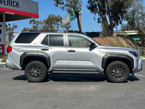Used 2025 Toyota 4Runner SR5 image 6