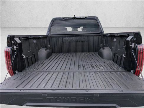 Used 2023 Toyota Tundra Limited AWD/4WD image 7