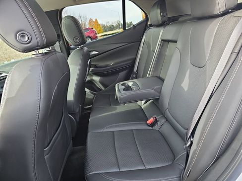 Used 2022 Buick Encore GX Essence w/ Advanced Technology Package image 14