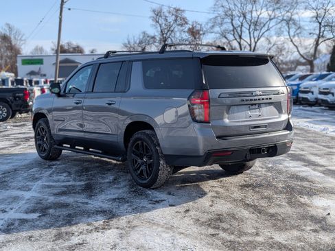 Used 2021 Chevrolet Suburban Z71 image 11