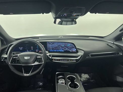Used 2025 Cadillac Lyriq Sport AWD/4WD image 21