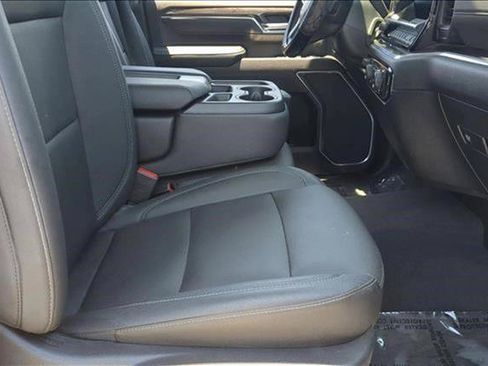 Used 2025 Chevrolet Silverado 2500 LTZ AWD/4WD image 19