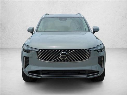 Used 2025 Volvo XC90 T8 Ultra w/ Protection Package Premier AWD/4WD image 2