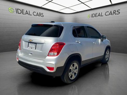 Used 2017 Chevrolet Trax LS FWD image 5