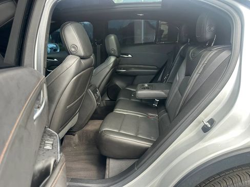 Used 2019 Cadillac XT4 Sport AWD/4WD image 11