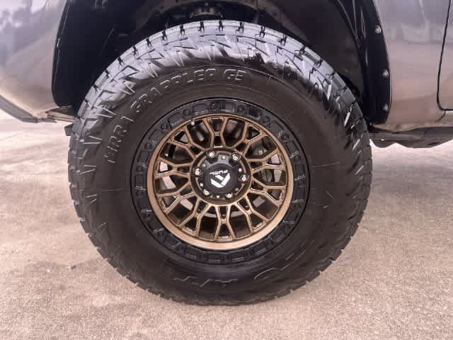 Used 2022 Toyota Tacoma SR AWD/4WD image 20