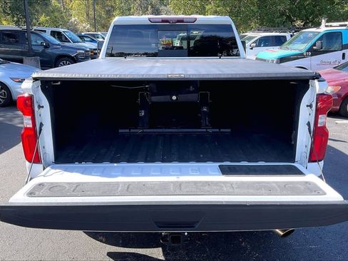 Used 2020 Chevrolet Silverado 2500 LTZ w/ LTZ Premium Package image 33