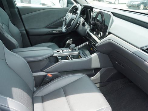 Certified 2025 Lexus TX 350 AWD w/ Technology Package image 9