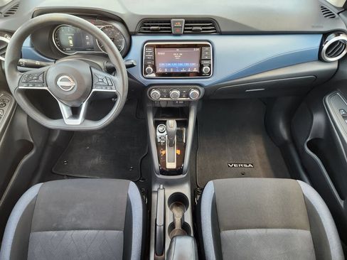 Used 2025 Nissan Versa SV FWD image 25