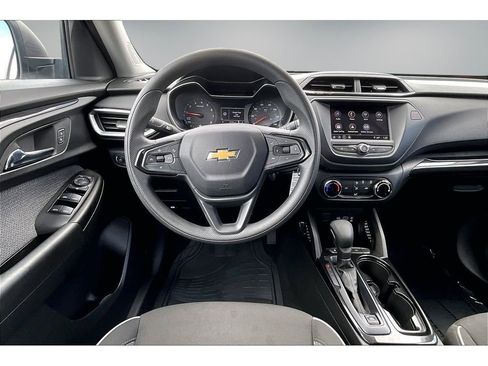 Used 2022 Chevrolet TrailBlazer LS FWD image 8