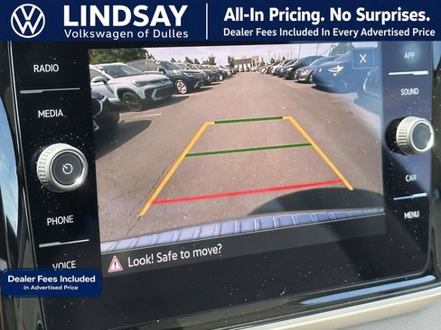 Used 2023 Volkswagen Atlas SE w/ Panoramic Sunroof Package AWD/4WD image 19