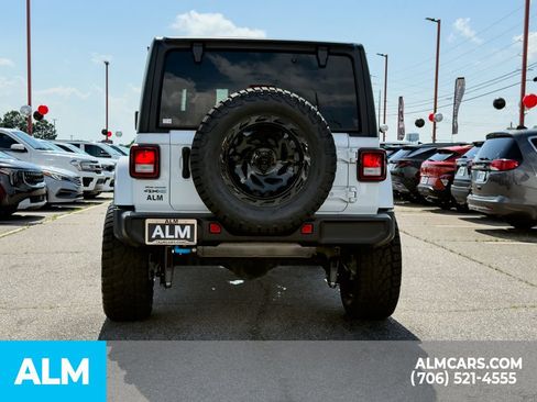 Used 2024 Jeep Wrangler Unlimited AWD/4WD image 5