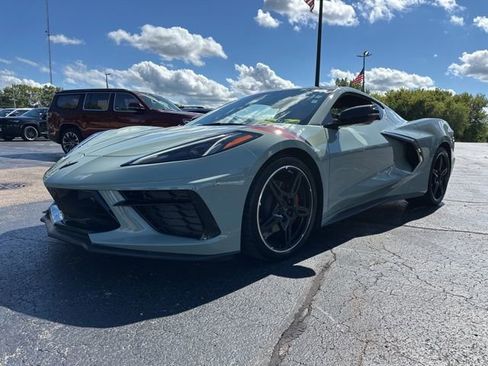 Used 2024 Chevrolet Corvette Stingray Preferred Cpe w/ 2LT image 13