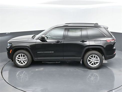 New 2024 Jeep Grand Cherokee Laredo X image 34