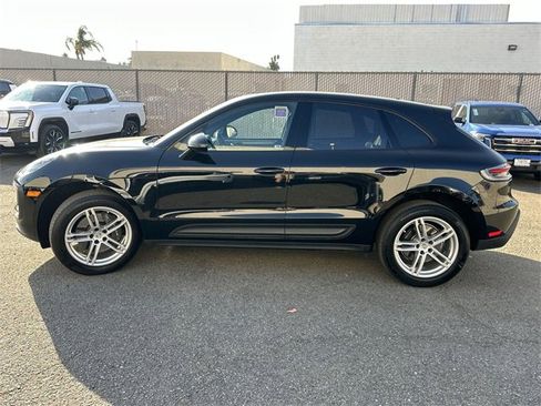 Used 2024 Porsche Macan image 7
