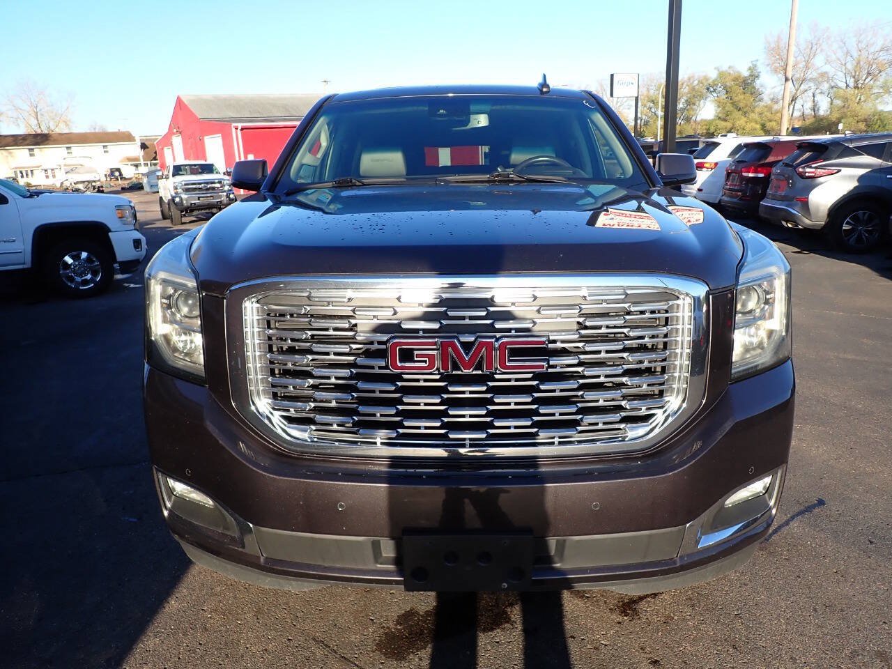 Used 2018 GMC Yukon XL Denali w/ Open Road Package AWD/4WD image 2