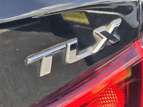 Used 2015 Acura TLX FWD image 11