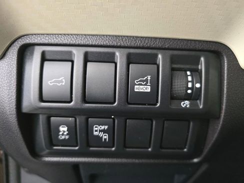 Used 2019 Subaru Ascent Premium image 27