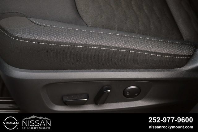 Certified 2026 Nissan Pathfinder SV FWD image 17