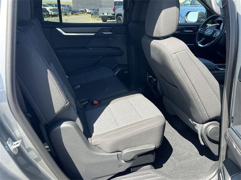 New 2025 GMC Acadia Elevation image 27