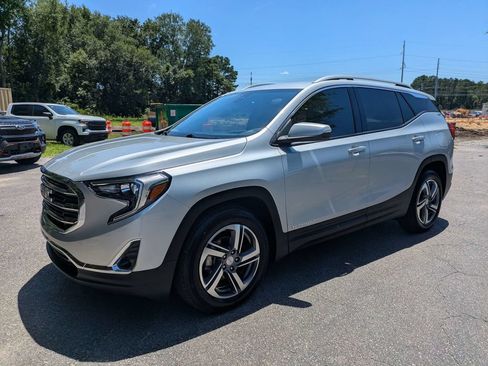 Used 2021 GMC Terrain SLT FWD image 8