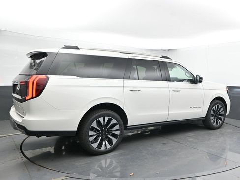 New 2026 Ford Expedition Max Platinum w/ Driver's Package AWD/4WD image 10