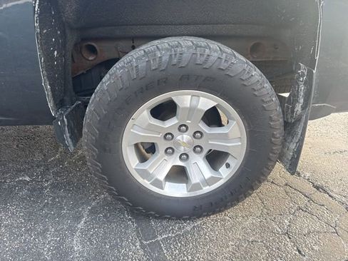 Used 2017 Chevrolet Silverado 1500 LT w/ All Star Edition image 15