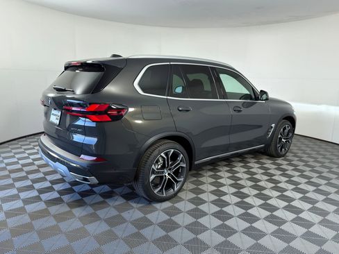 Used 2026 BMW X5 sDrive40i w/ Climate Comfort Package RWD image 9