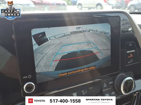 Used 2023 Toyota Highlander LE AWD/4WD image 24