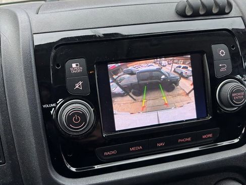 Used 2020 RAM ProMaster 2500 w/ Interior Convenience Group image 28