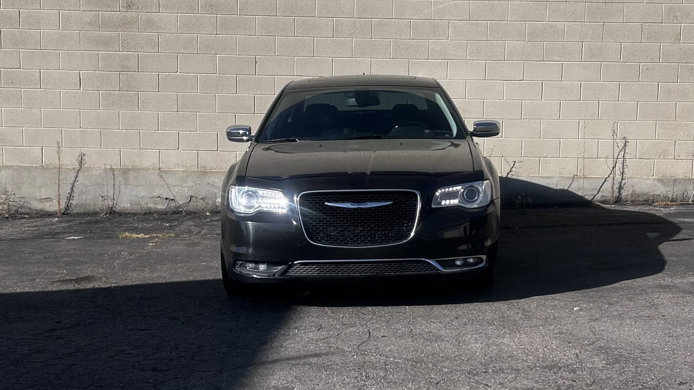 Used 2020 Chrysler 300 Limited AWD/4WD image 8