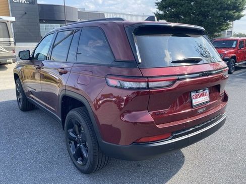 New 2025 Jeep Grand Cherokee Limited w/ Black Appearance Package image 5