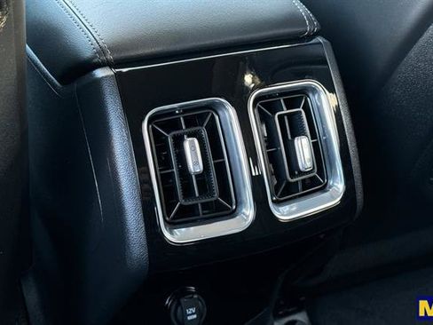 Used 2024 Kia Sorento SX image 15