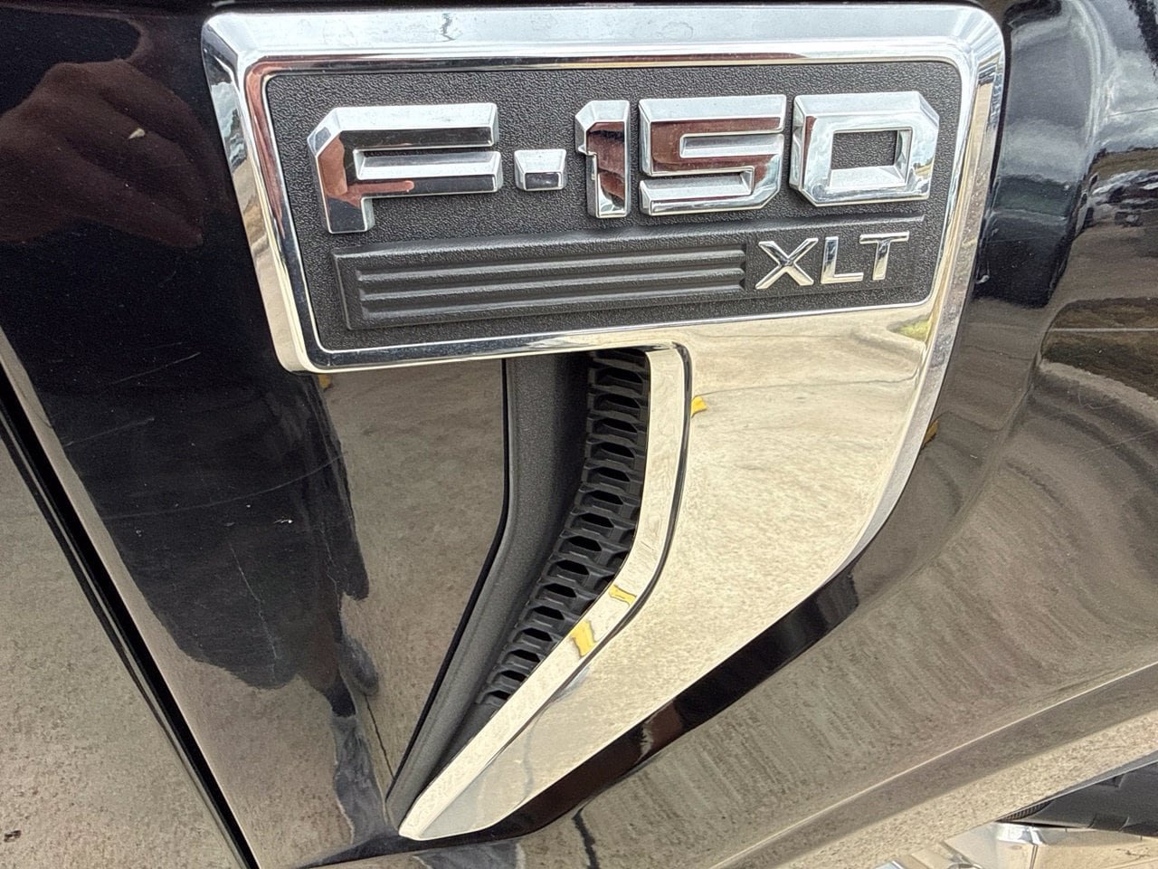 Used 2025 Ford F150 XLT w/ Equipment Group 301A Standard AWD/4WD image 16