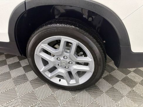 Used 2024 Honda Passport EX-L image 22